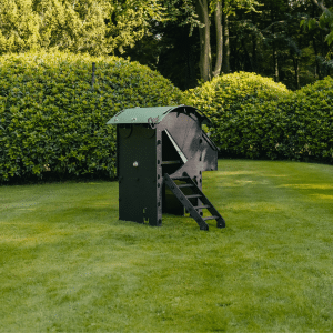 Nestera Small raised coop